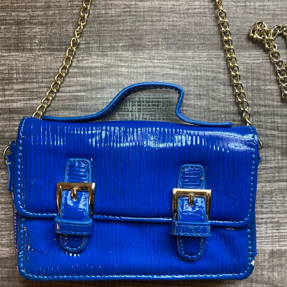Blue Patent Leather Chain Strap Bag - Picture 2 of 11